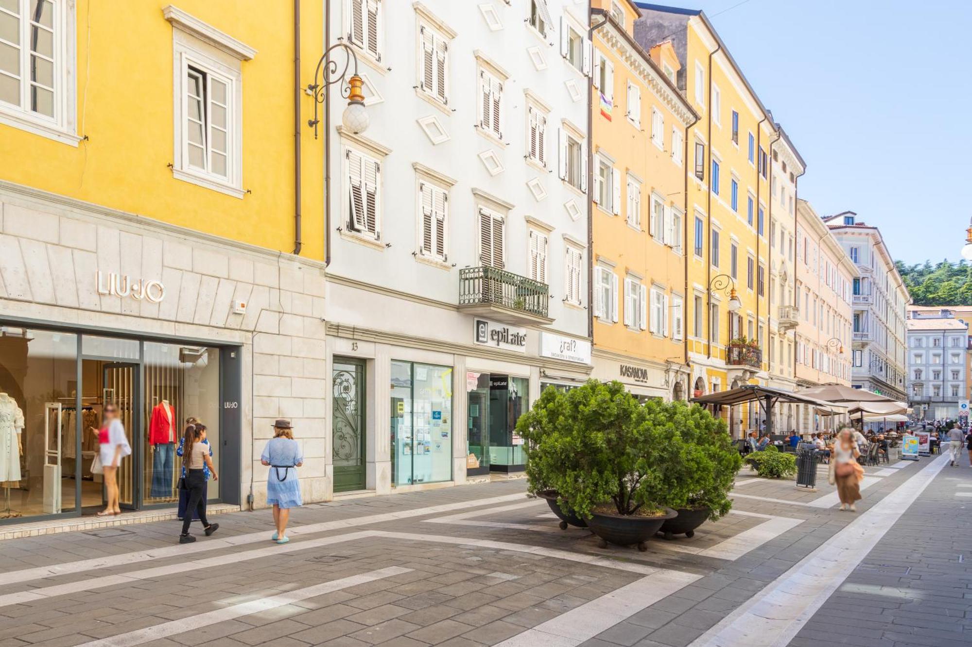 Rifugio Wilde, A Trieste Centro Con Parcheggio Ngoại thất bức ảnh